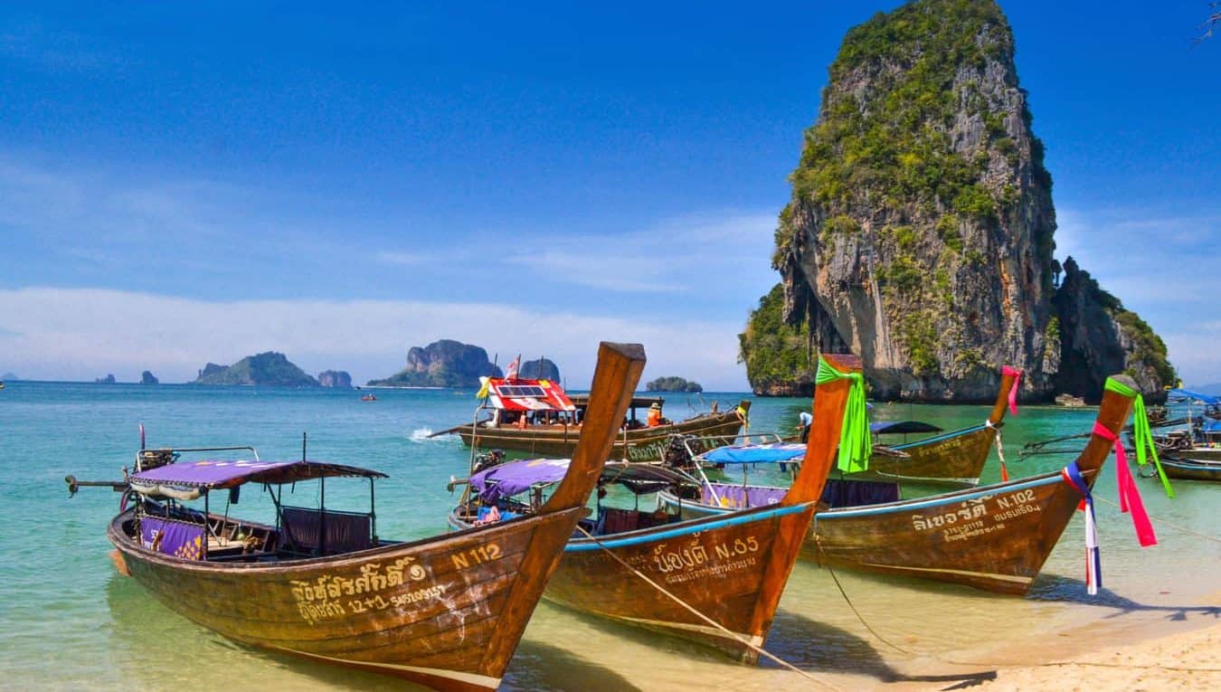 There are many reasons to visit Thailand in soon 