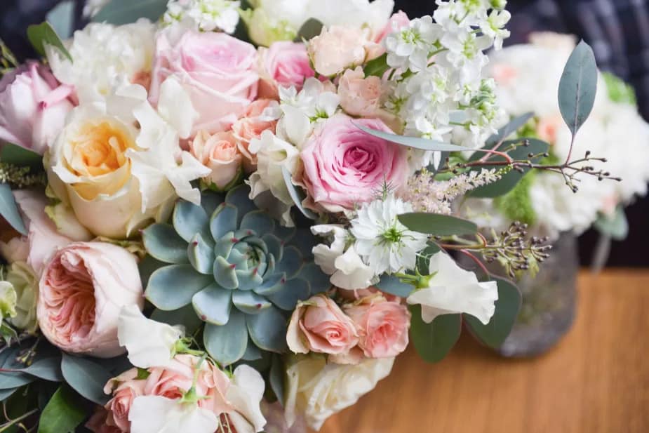 What are the Most Popular Winter Bouquets?