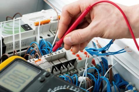 Top 5 Characteristics of a Professional Electrician