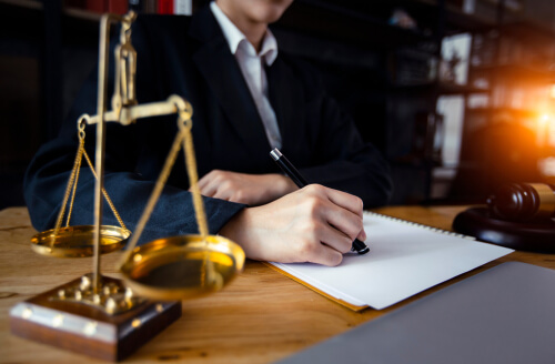 The Role of Criminal Lawyers in the Justice System Explained