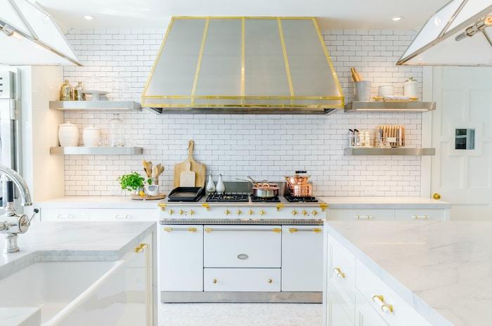 The Ultimate Guide to a Sparkling Kitchen: 5 Pro Tips to Elevate Your Cleaning Game